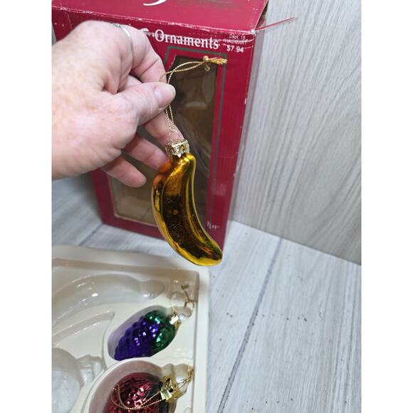 Vtg Blown Glass Fruit Christmas Ornaments Festive Holiday Original Set Of 5 - Picture 4 of 11